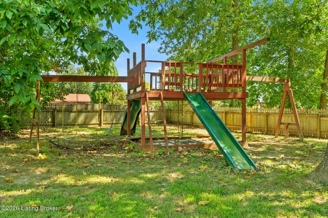 190 Spruce Ln, Mt Washington, KY 40047