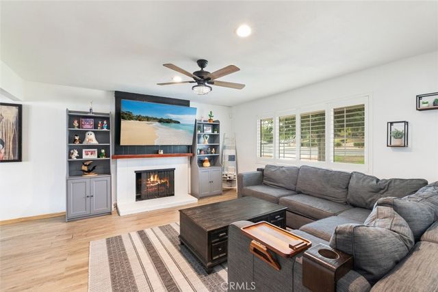 2102 Beatrice Drive, Corona, CA 92879