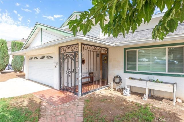 2102 Beatrice Drive, Corona, CA 92879