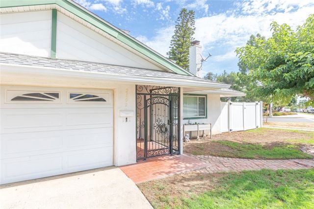 2102 Beatrice Drive, Corona, CA 92879