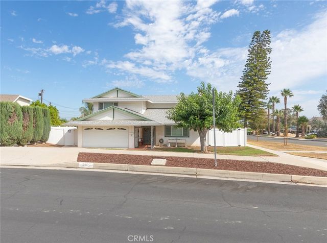 2102 Beatrice Drive, Corona, CA 92879