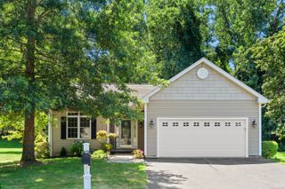 1 Partridge Run, Enfield, CT 06082