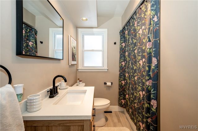 2852 Roswell Parkway, Eden, NY 14057