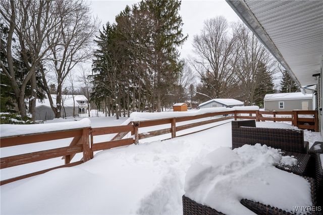 2852 Roswell Parkway, Eden, NY 14057