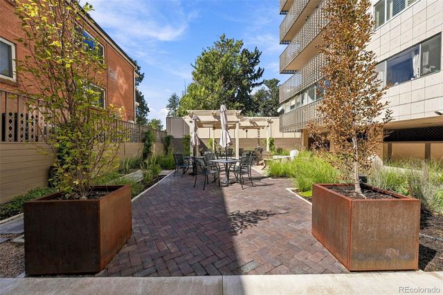 1223 Race Street 302, Denver, CO 80206