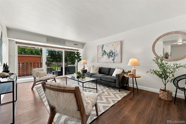1223 Race Street 302, Denver, CO 80206