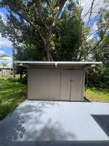 904 ROBINSON AVENUE, St Cloud, FL 34769