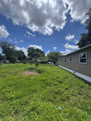 904 ROBINSON AVENUE, St Cloud, FL 34769