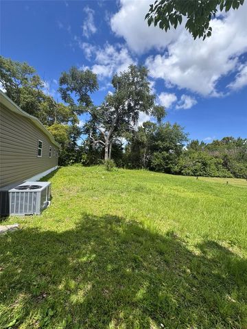 904 ROBINSON AVENUE, St Cloud, FL 34769