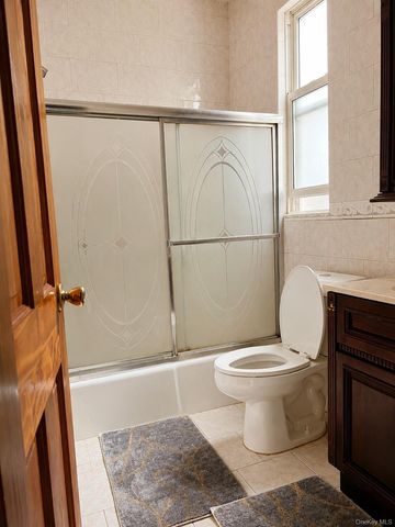 127 E 52nd Street, Brooklyn, NY 11203