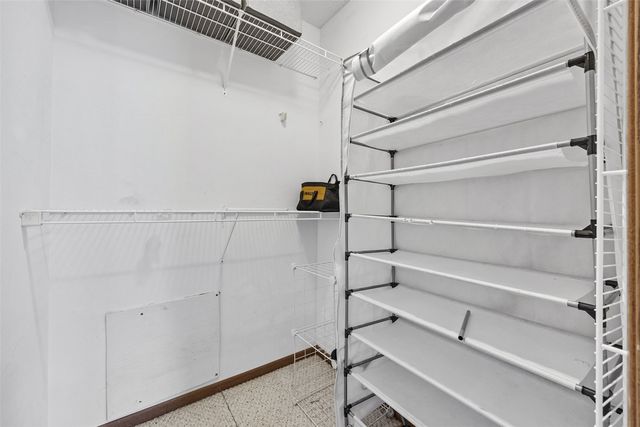 3507 E Avenue NW F, Cedar Rapids, IA 52405