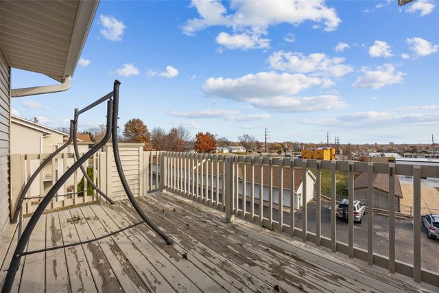 3507 E Avenue NW F, Cedar Rapids, IA 52405