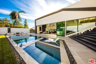 2210 Bowmont Drive, Beverly Hills, CA 90210