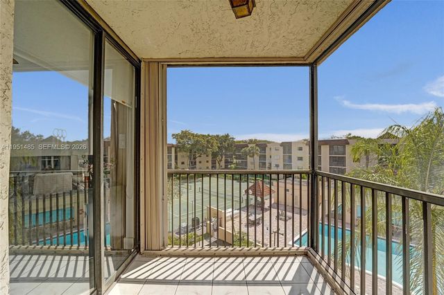 10501 W Broward Blvd 406, Plantation, FL 33324