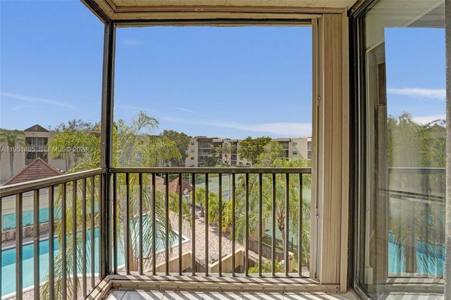 10501 W Broward Blvd 406, Plantation, FL 33324