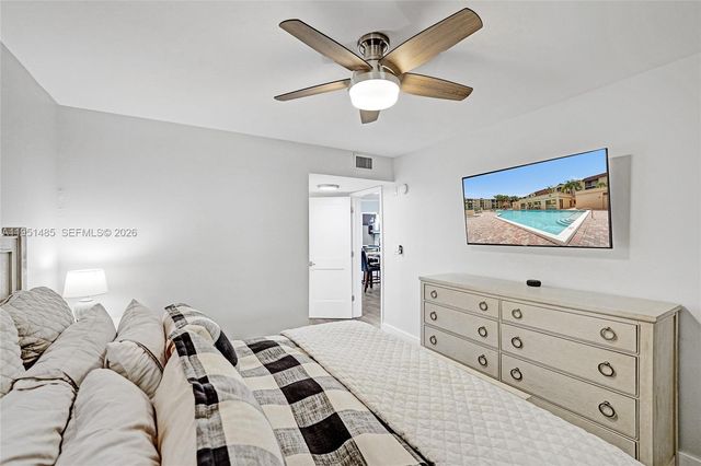 10501 W Broward Blvd 406, Plantation, FL 33324