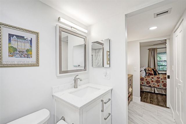 10501 W Broward Blvd 406, Plantation, FL 33324