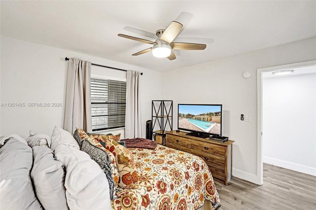 10501 W Broward Blvd 406, Plantation, FL 33324