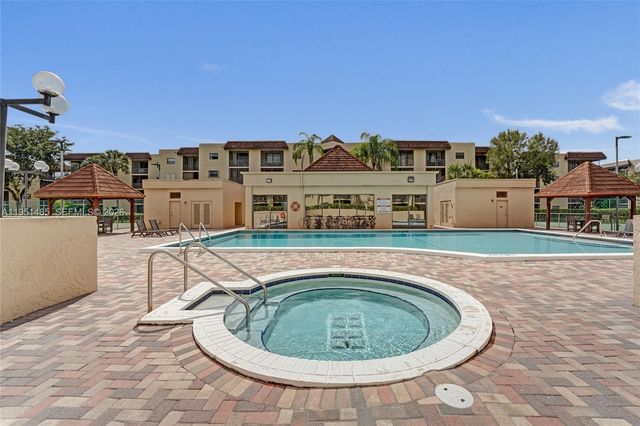 10501 W Broward Blvd 406, Plantation, FL 33324