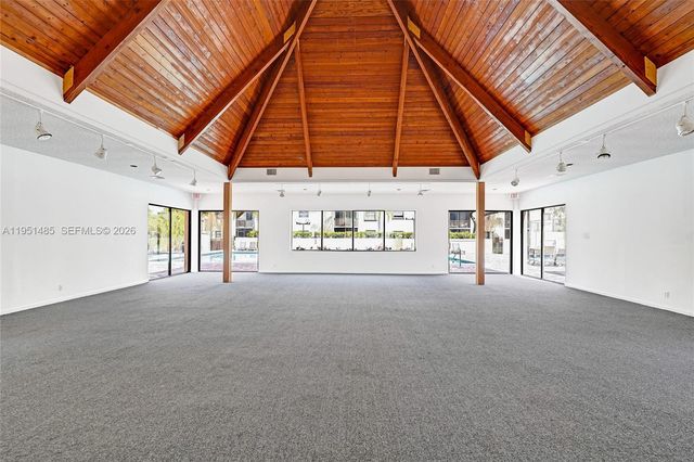 10501 W Broward Blvd 406, Plantation, FL 33324