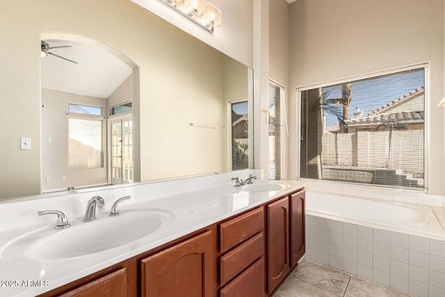 16617 S 14TH Street, Phoenix, AZ 85048