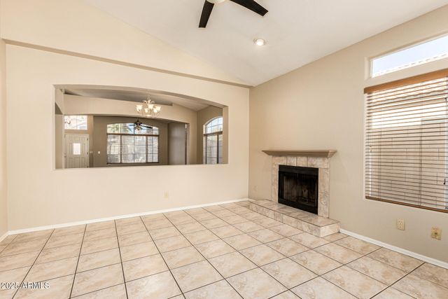 16617 S 14TH Street, Phoenix, AZ 85048