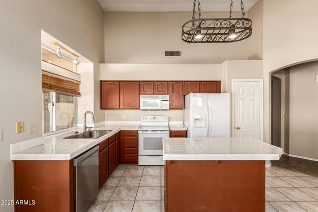 16617 S 14TH Street, Phoenix, AZ 85048