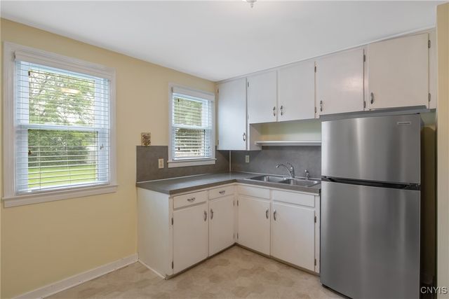 112 Traister Drive, Salina, NY 13088
