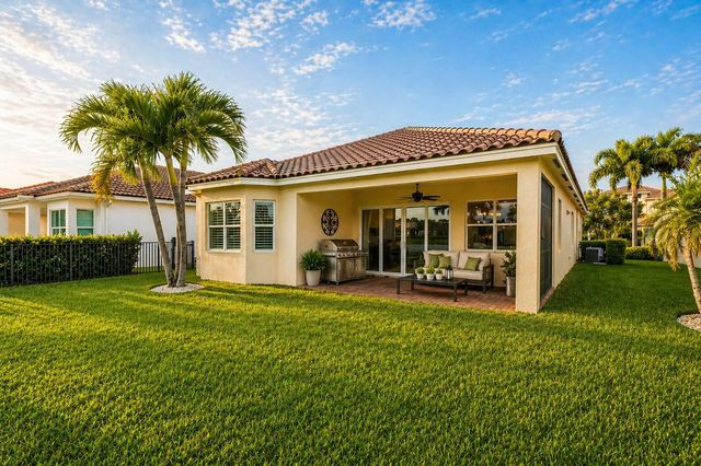3028 Strada Court, Royal Palm Beach, FL 33411