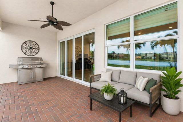 3028 Strada Court, Royal Palm Beach, FL 33411
