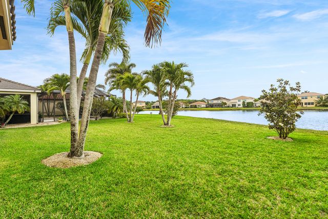 3028 Strada Court, Royal Palm Beach, FL 33411