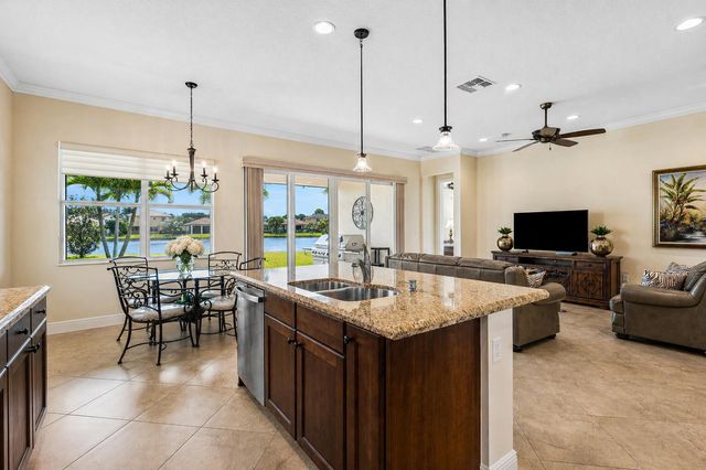 3028 Strada Court, Royal Palm Beach, FL 33411
