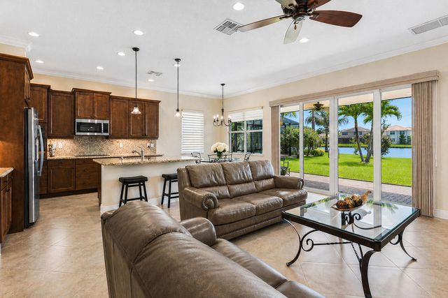 3028 Strada Court, Royal Palm Beach, FL 33411