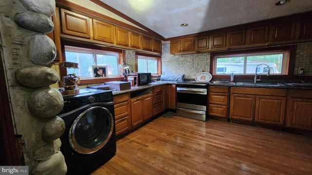 1033 MAPLE AVE, Atco, NJ 08004