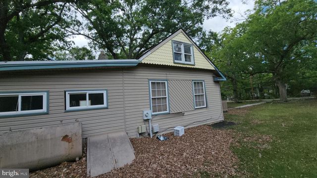 1033 MAPLE AVE, Atco, NJ 08004