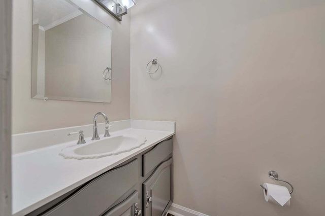 3190 Loch Haven DR, Roanoke, VA 24019