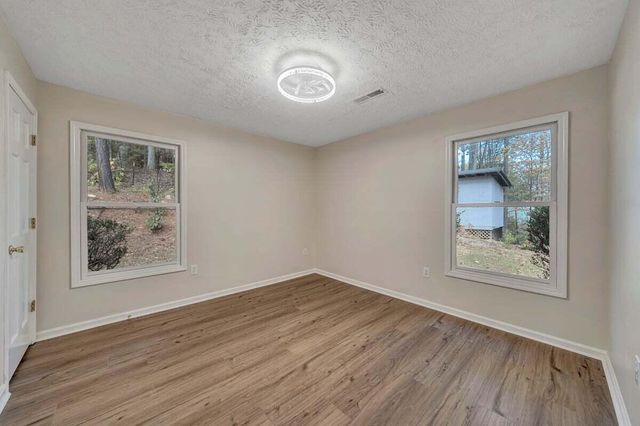 3190 Loch Haven DR, Roanoke, VA 24019