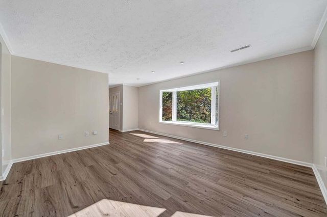 3190 Loch Haven DR, Roanoke, VA 24019