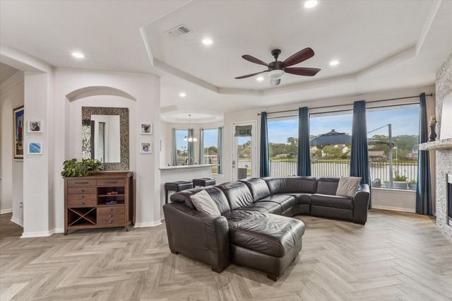 1830 Lakeside Drive, Seabrook, TX 77586