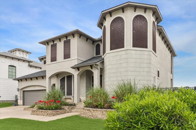 1830 Lakeside Drive, Seabrook, TX 77586