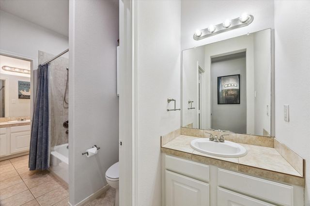 1830 Lakeside Drive, Seabrook, TX 77586
