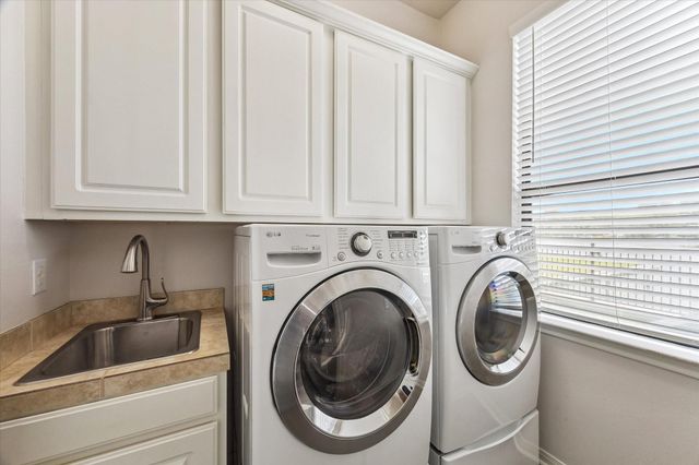1830 Lakeside Drive, Seabrook, TX 77586