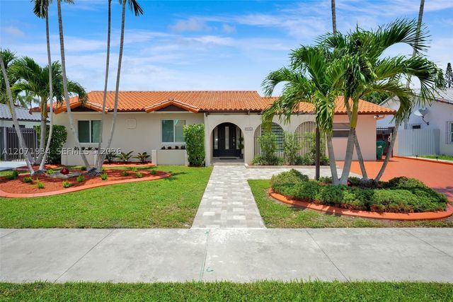 9031 SW 11th St, Miami, FL 33174