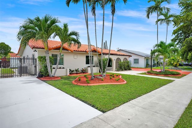 9031 SW 11th St, Miami, FL 33174