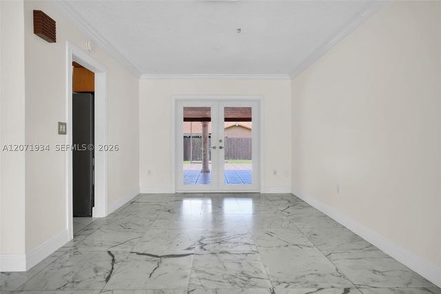 9031 SW 11th St, Miami, FL 33174