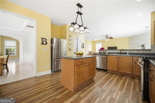 171 Mill Creek Drive, Canton, GA 30115