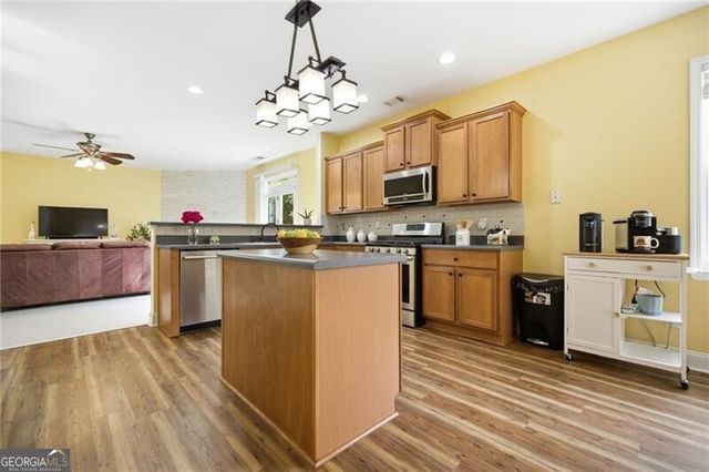 171 Mill Creek Drive, Canton, GA 30115