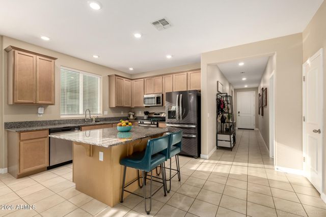 13159 W BUCKSKIN Trail, Peoria, AZ 85383