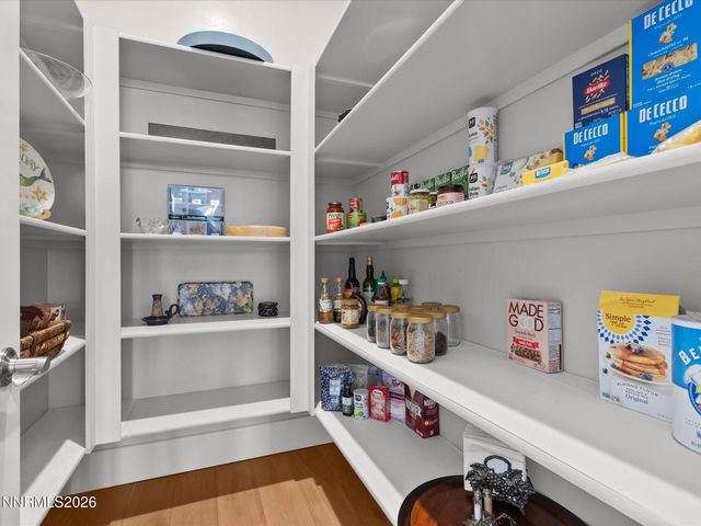 5452 Salmon River Court, Reno, NV 89511