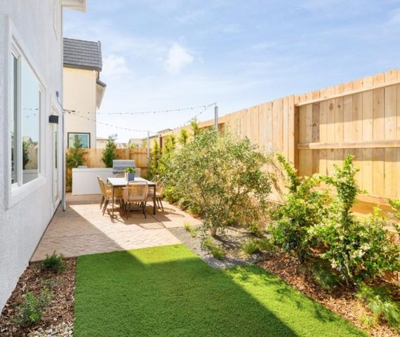 3955 Aura Way, Rancho Cordova, CA 95742